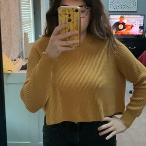 YELLOW CROPPED SWEATER!